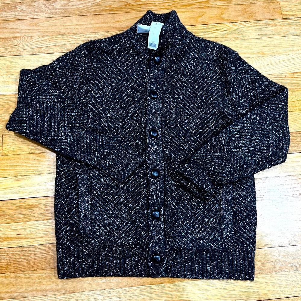 Brand new Banana Republic Sweater